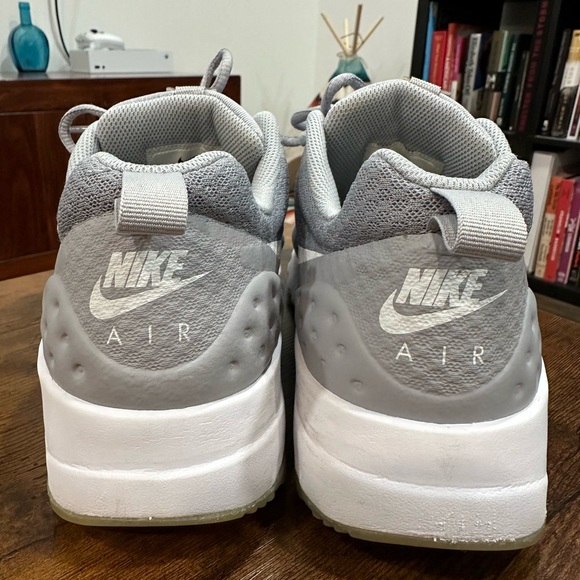 Nike Air Max Motion LW sz 8.5 - Picture 4 of 8